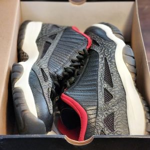 Air Jordan Retro 11 LOW